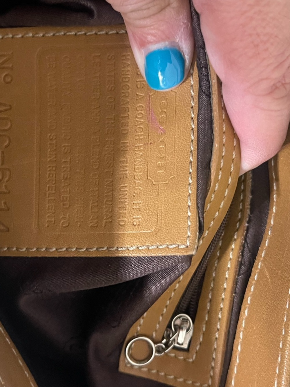 Coach Y2K Cream Canvas Shoulder Bag with Tan Leather Trim - Picture 11 of 11